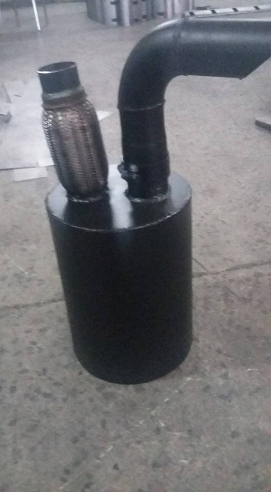 Sanayi Tipi İş Makinesi Egzozu